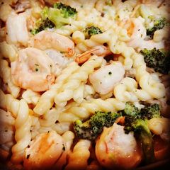 A picture of Broccoli Shrimp Alfredo Pasta.