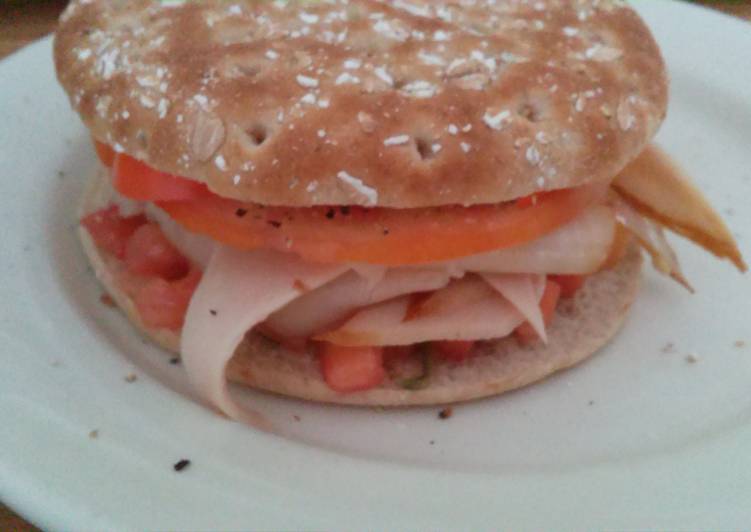Easiest Way to Prepare Speedy Dean&#39;s Juicy Brushetta Turkey Deli Sandwich (Healthy Eating)