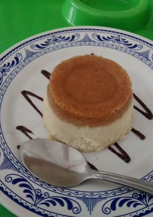 A picture of New york cheese cake.