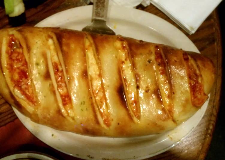 How to Prepare Recipe of Patty&#39;s awsome Stromboli