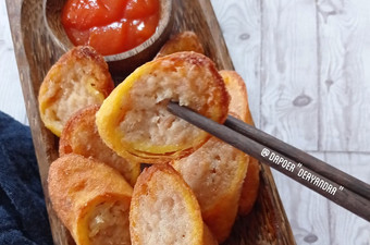 Langkah Mudah untuk Menyiapkan Egg Chicken Roll Gampang