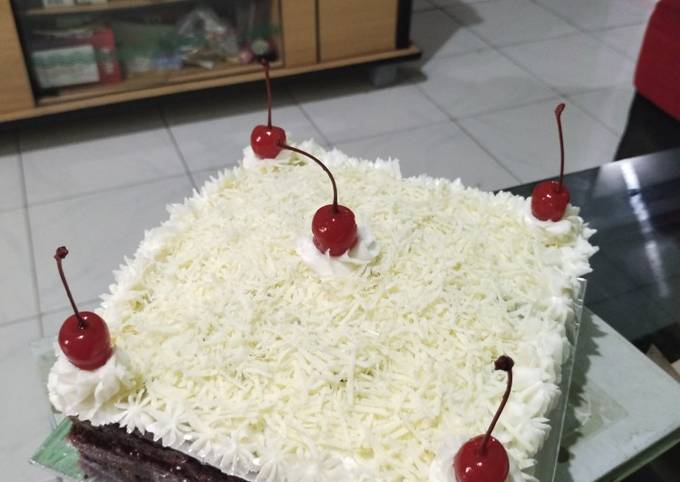 Kue ulang tahun praktis - cookandrecipe.com