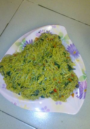 A picture of Noodles.