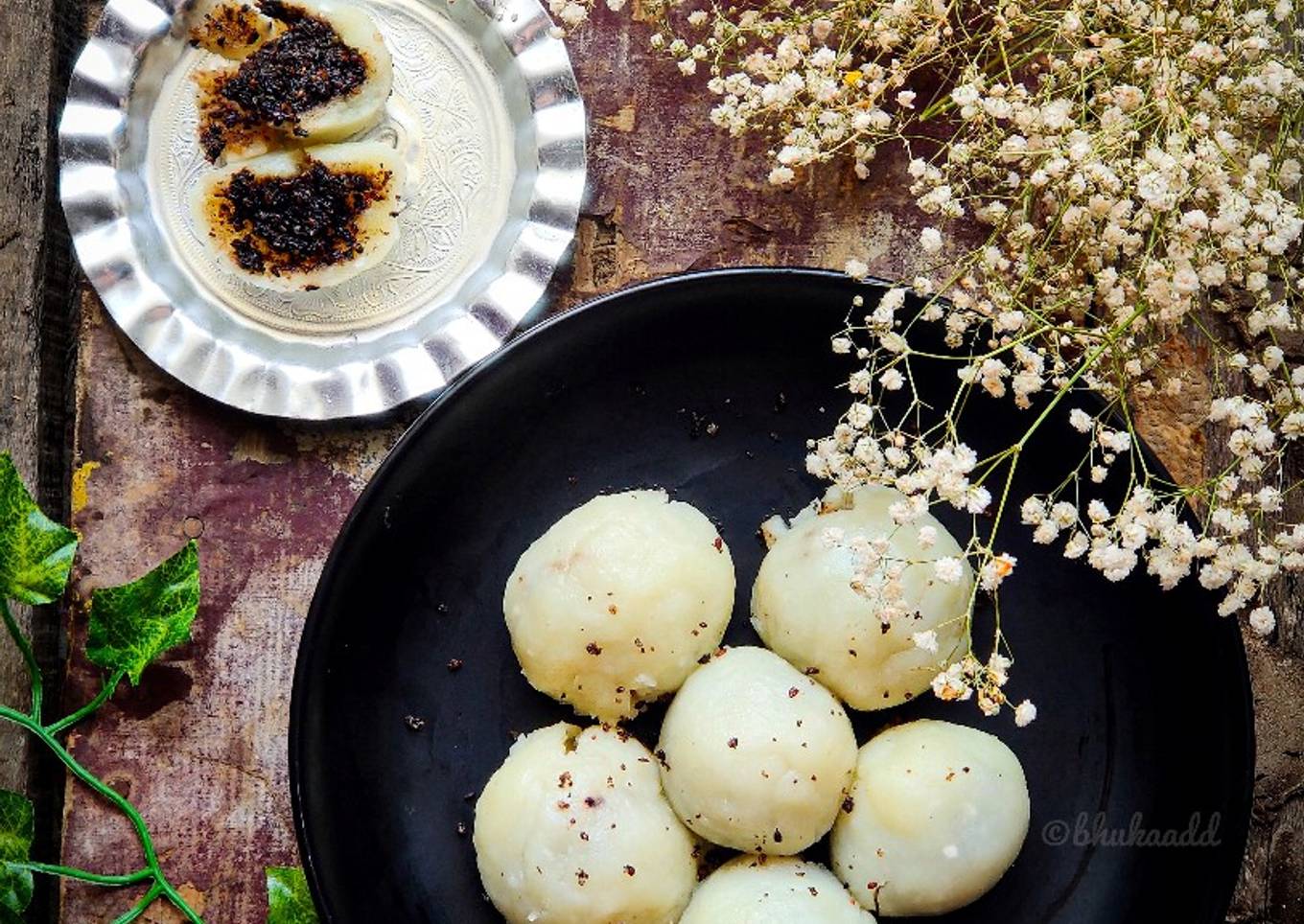Sesame seed rice ball