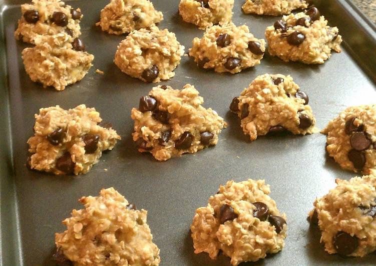 Steps to Prepare Super Quick Homemade Skinny banana cookies