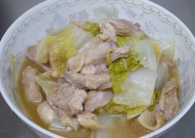 Steps to Prepare Homemade Simmered Chicken and Chinese Cabbage with Soup Stock Cubes