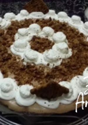 A picture of Classic Cookies And Cream Ice-cream Cake.