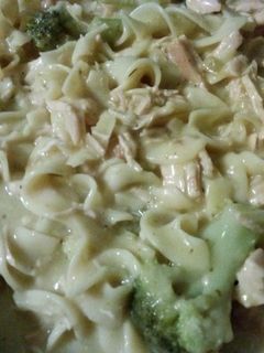 A picture of Beautifuldesign's Creamy Chicken and Broccoli Pasta.