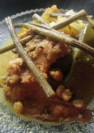 সজনে ডাঁটা দিয়ে মাছের বাহার (Sojne danta diye macher bahar recipe in Bengali) রেসিপির প্রধান ছবি