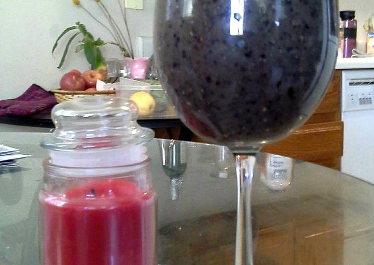 Recipe of Any-night-of-the-week Blueberry Banana Smoothie