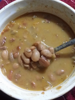 A picture of De's Easy Drunken Beans.