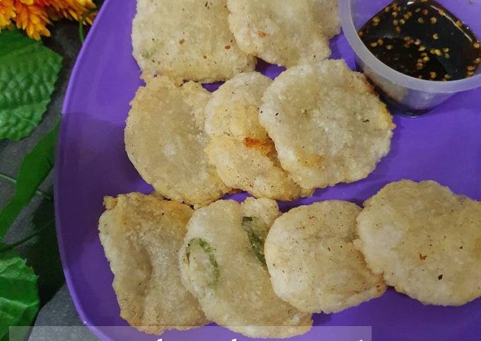 Langkah Mudah untuk Membuat Cireng bumbu rujak yang Bikin Ngiler