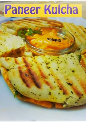 A picture of Paneer kulcha.