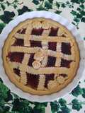 Crostata con frolla senza burro e marmellata alle fragole