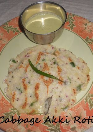 A picture of Cabbage Akki roti.