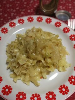 Káposztás tészta recept fotója