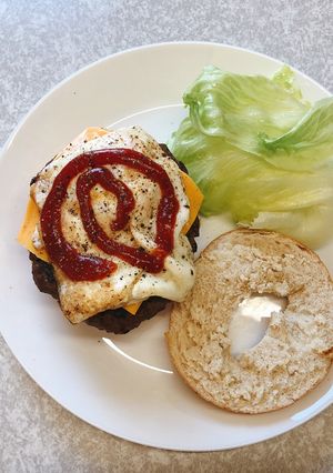 鹿肉貝果堡 的食譜成品照片