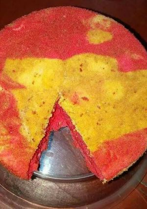 A picture of Strawberry and pineapple cake.