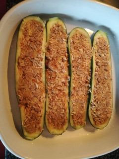 Una foto de Calabacines rellenos de carne