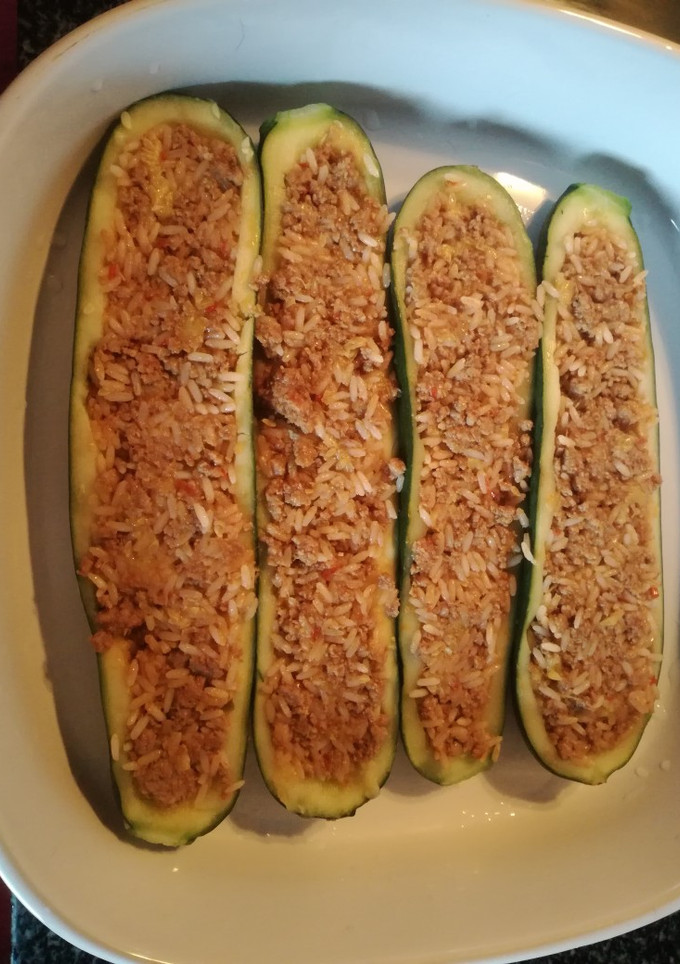 Una foto de Calabacines rellenos de carne