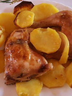 Una foto de Contramuslos de pollo con limón