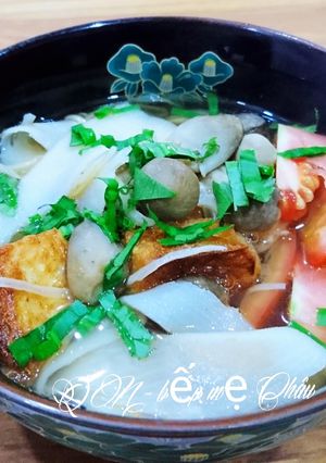 Hình của món Canh măng chua chay.