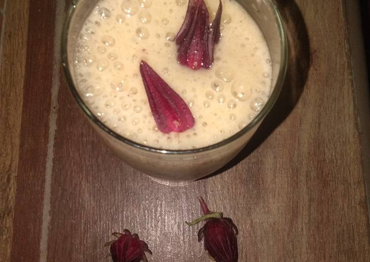 Resep Smoothie Pisang Rosella Minuman Imunitas Keluarga yang Enak Banget