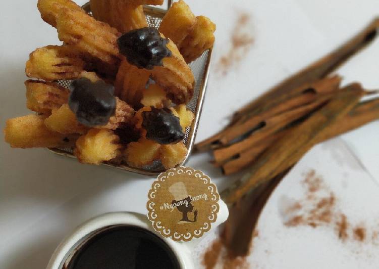 8 Resep: Cinnamon Churros yang Sempurna!