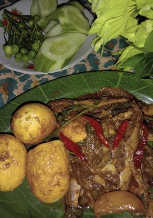 Foto resep Telur ikan asin saus pedas