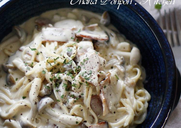 Simple Way to Make Speedy Soy Sauce Flavored Creamy Pasta with Mushroom and Bacon