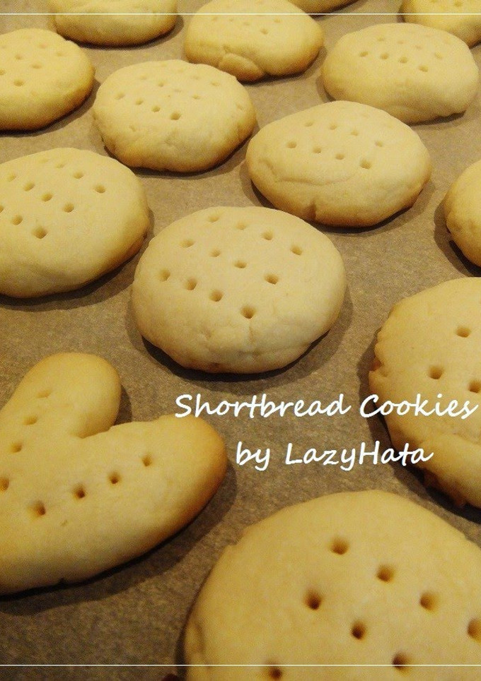 A picture of Easy Shortbread Cookies.