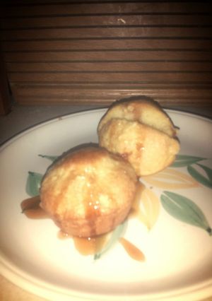 A picture of Golden Oatmeal Muffins.
