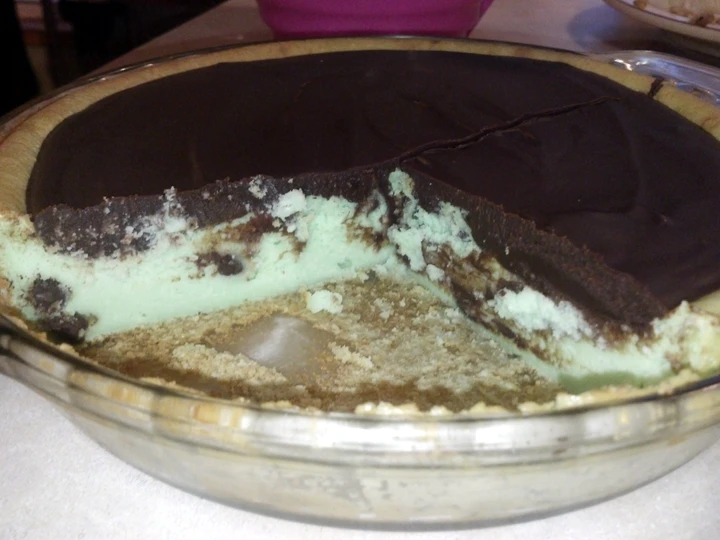 Easy Ways Make|Recipe} Bisquick grasshopper cheesecake the So Delicious, Make You Drink