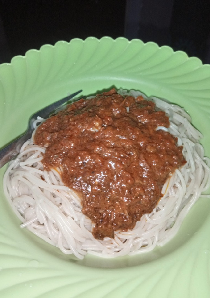A picture of Spaghetti and Stew.