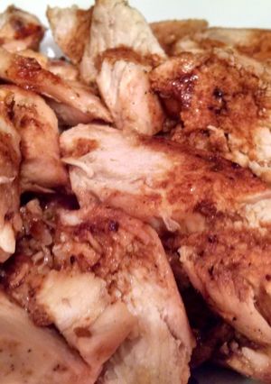 A picture of Brown Sugar and Garlic Baked Chicken.