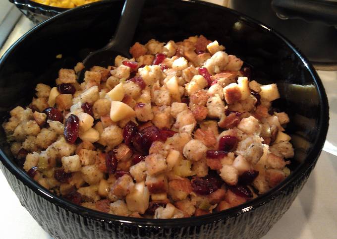 Recipe of Award-winning Apple Cranberry Stuffing