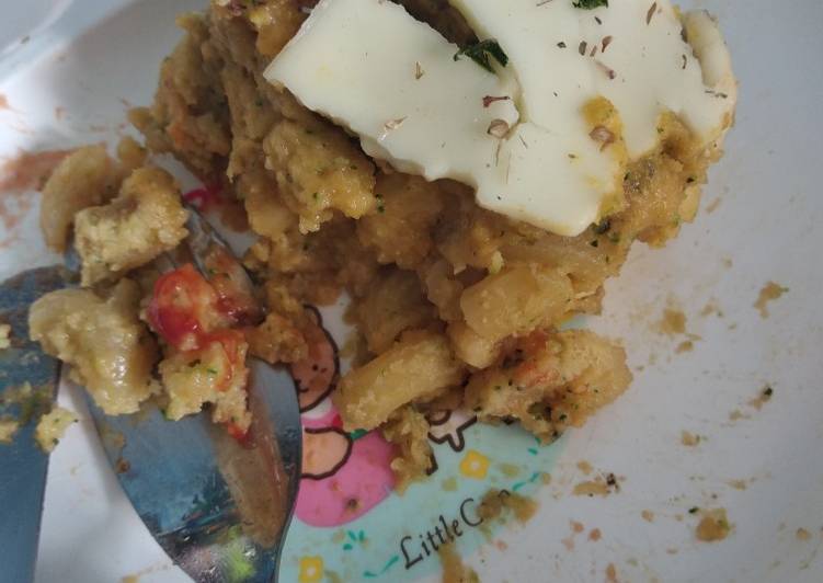 Bagaimana memasak Macaroni with dori fish cake yang praktis