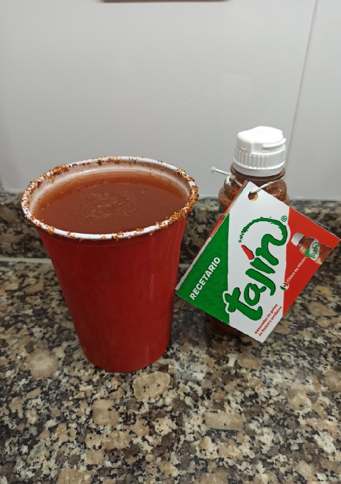 Una foto de Michelada