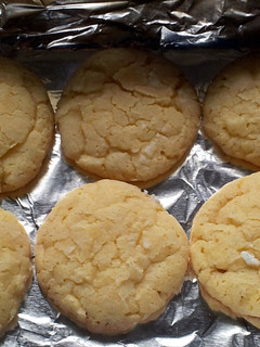 A picture of Gooey butter cookies.