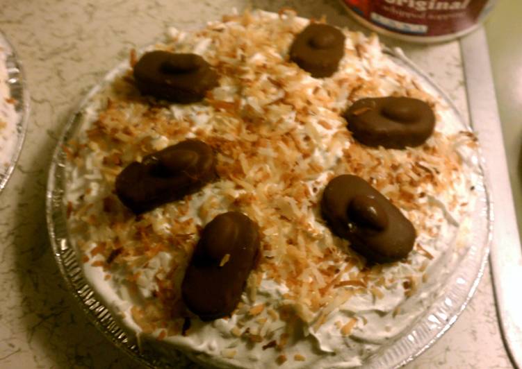 How to Cook Yummy Mounds of Joy Pie