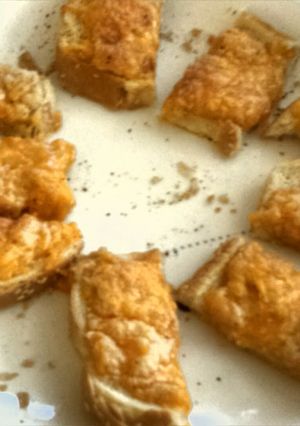 A picture of Hot Cheese Puffs.