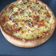 A picture of Authentic Quiche Lorraine.