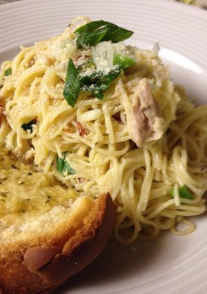 A picture of Bacon Chicken Carbonara.