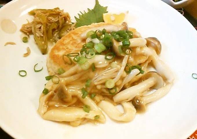 Recipe of Ultimate Tofu and Chicken Burger Japanese-style Mushroom Ankake