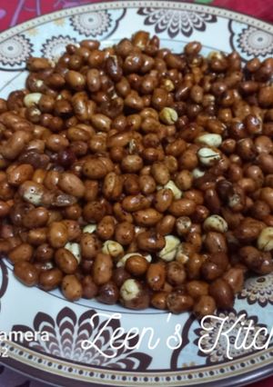A picture of Spicy Fried Peanuts.