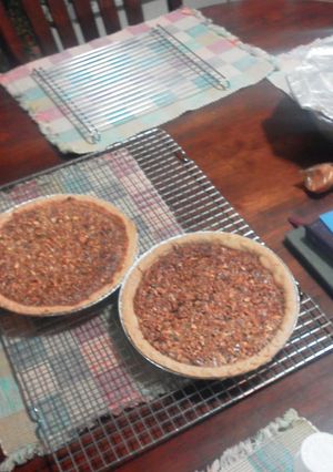 A picture of Pecan Pie.