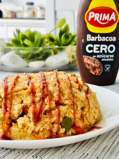 Una foto de Couscous de coliflor con pollo y verduras 🍅🌶🥕