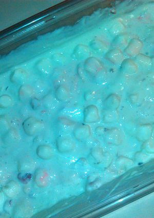 A picture of Pistachio pudding dessert.