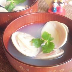 A picture of For Doll Festival: Clam Clear Broth Soup.