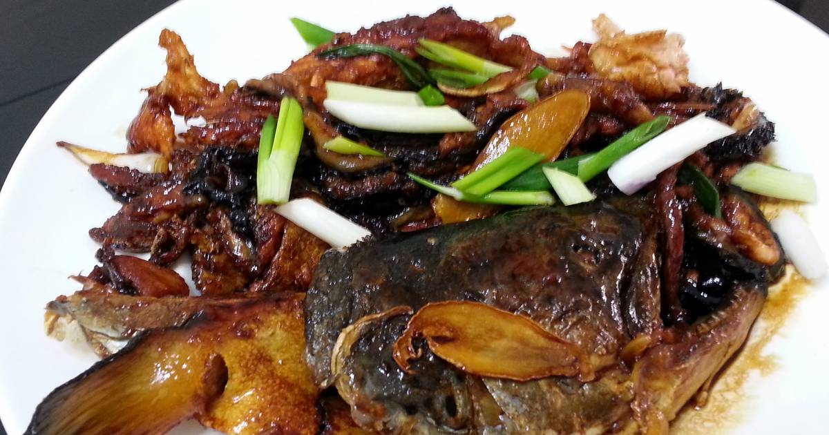 Claypot Ginger and Spring Onion Salmon Recipe by LeeGoh Cookpad